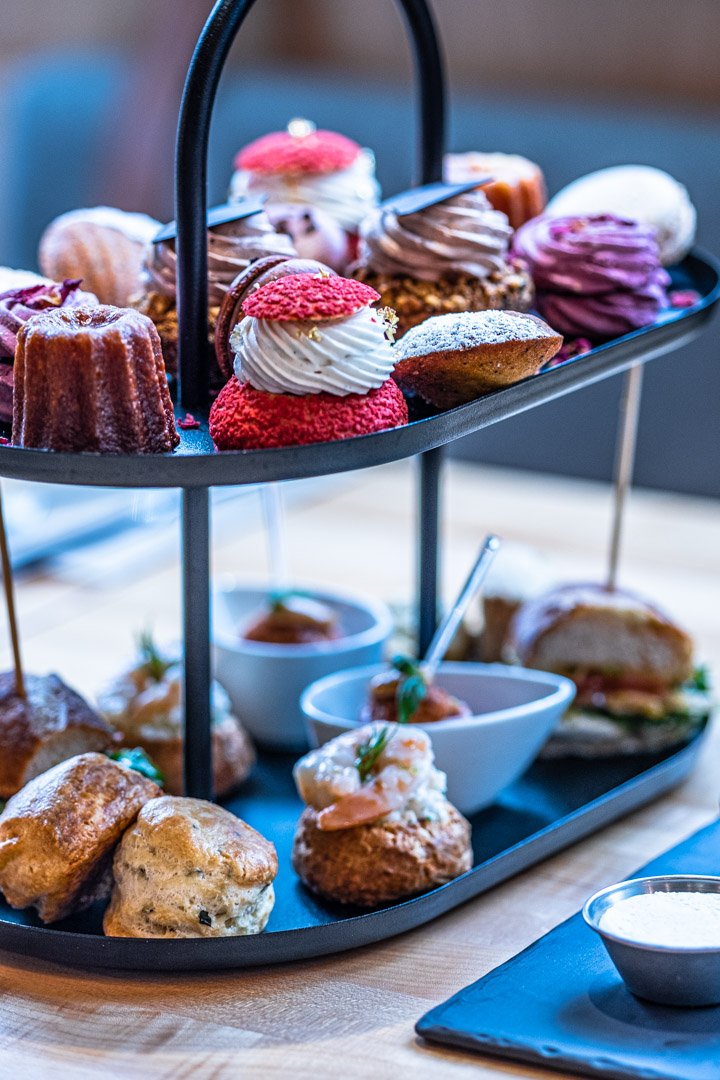 High Tea — catch 122